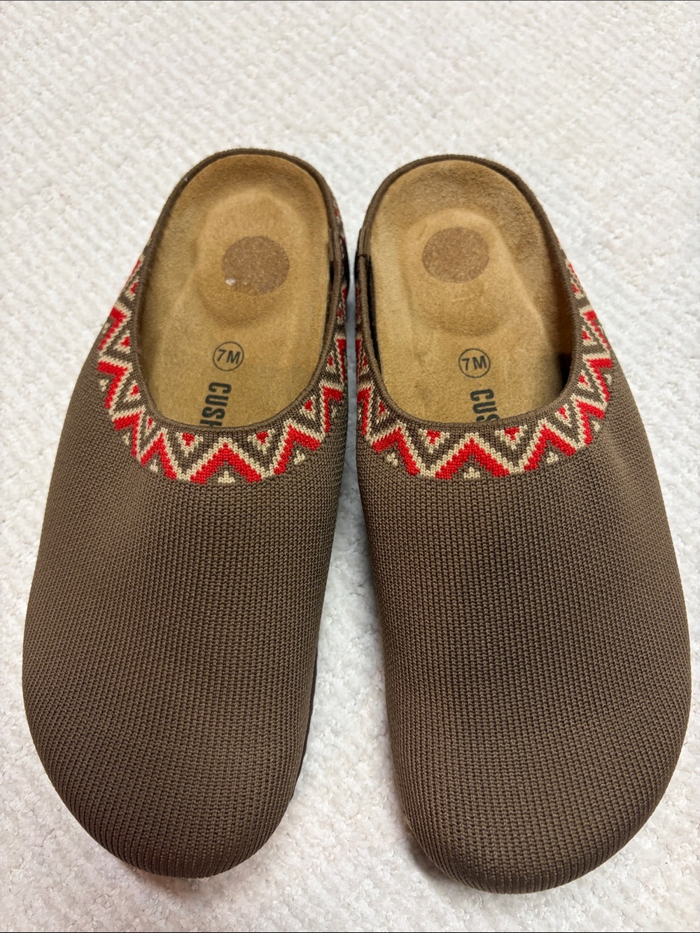Cushionaire Knit Clog Mules Brown Aztec Trim Comfort Shoes Womens Size 7
